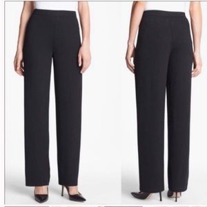 St.John Caviar dress pants. Satin lined Side pockets. Ankle length. 27” inseam.